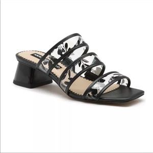 Karl Lagerfeld Paris Maci Strappy Sandals Black Size 8.5